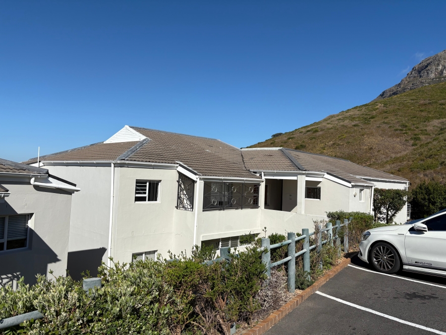 2 Bedroom Property for Sale in Vredehoek Western Cape